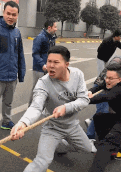 202203080231167830.gif