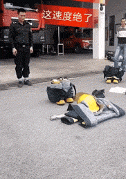 1657608478105040.gif zr754.gif