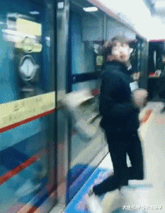 1657608530135969.gif zr751.gif